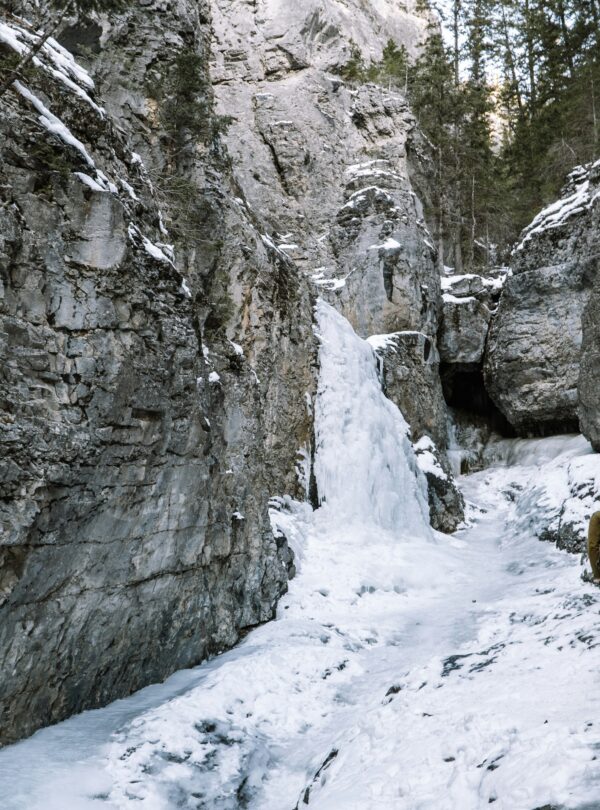 Johnston Canyon Icewalk